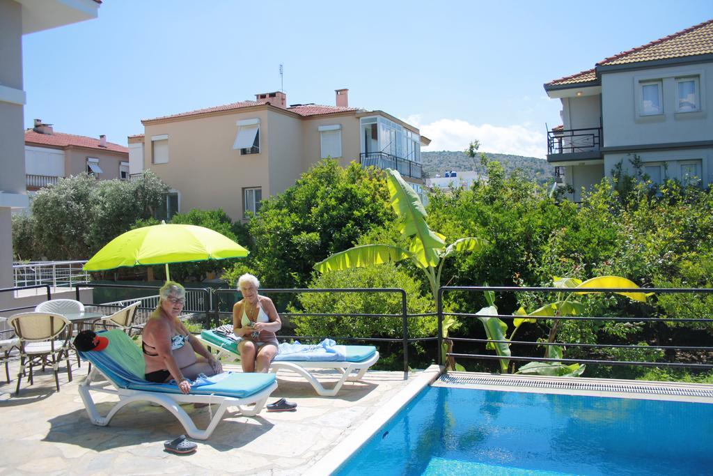 Parla Apart Hotel Çeşme Eksteriør bilde