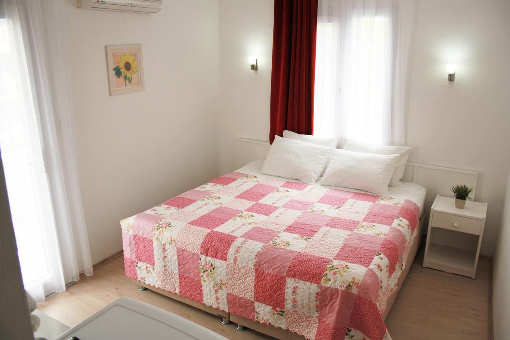Parla Apart Hotel Çeşme Eksteriør bilde