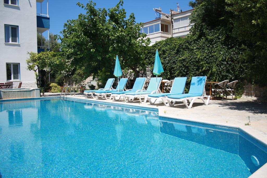 Parla Apart Hotel Çeşme Eksteriør bilde