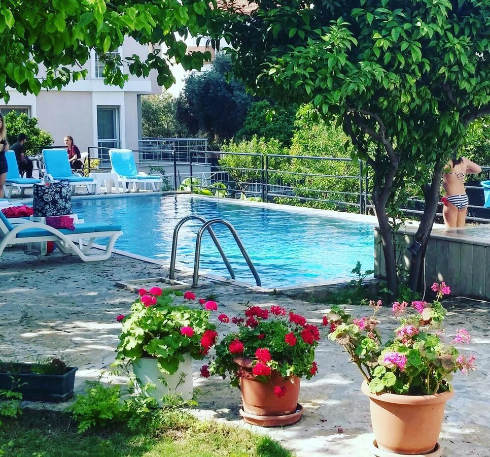 Parla Apart Hotel Çeşme Eksteriør bilde