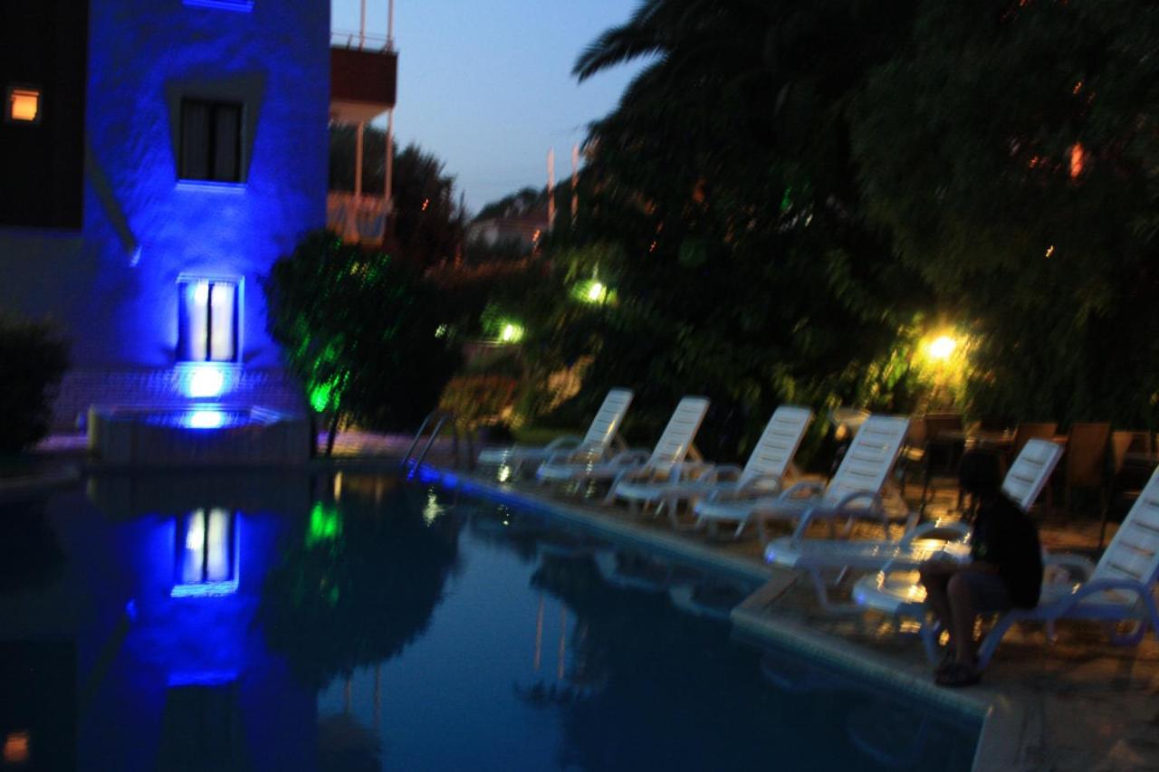 Parla Apart Hotel Çeşme Eksteriør bilde
